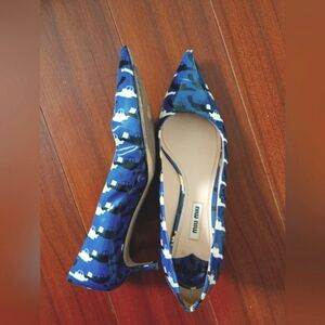 SOLD! MIU MIU blue pistol kitten heels